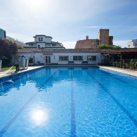 Apartment Armenka Carihuela Park Торемолинос Екстериор снимка