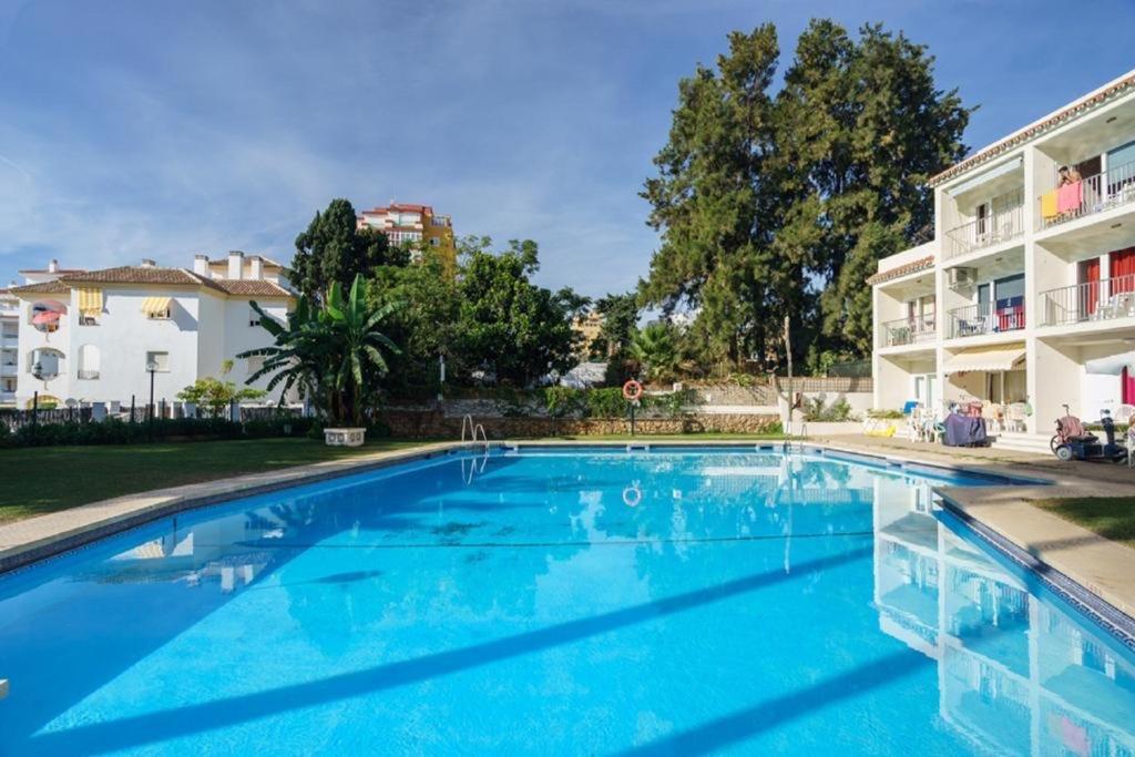 Apartment Armenka Carihuela Park Торемолинос Екстериор снимка